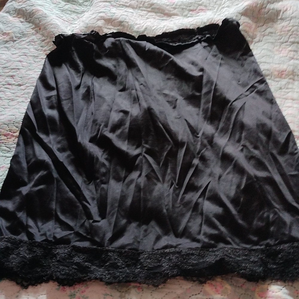 Black  no slip slip
